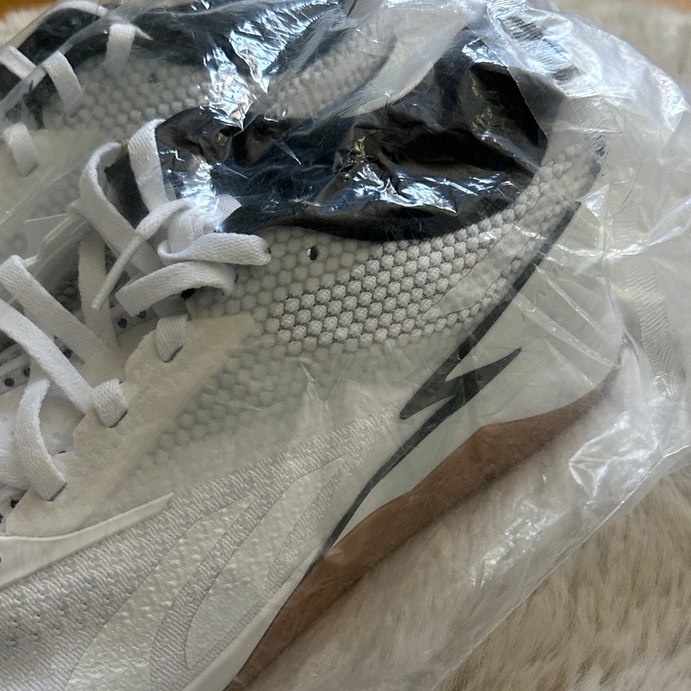 Men’s Reebok sneakers new with tag - Picture 3 of 6